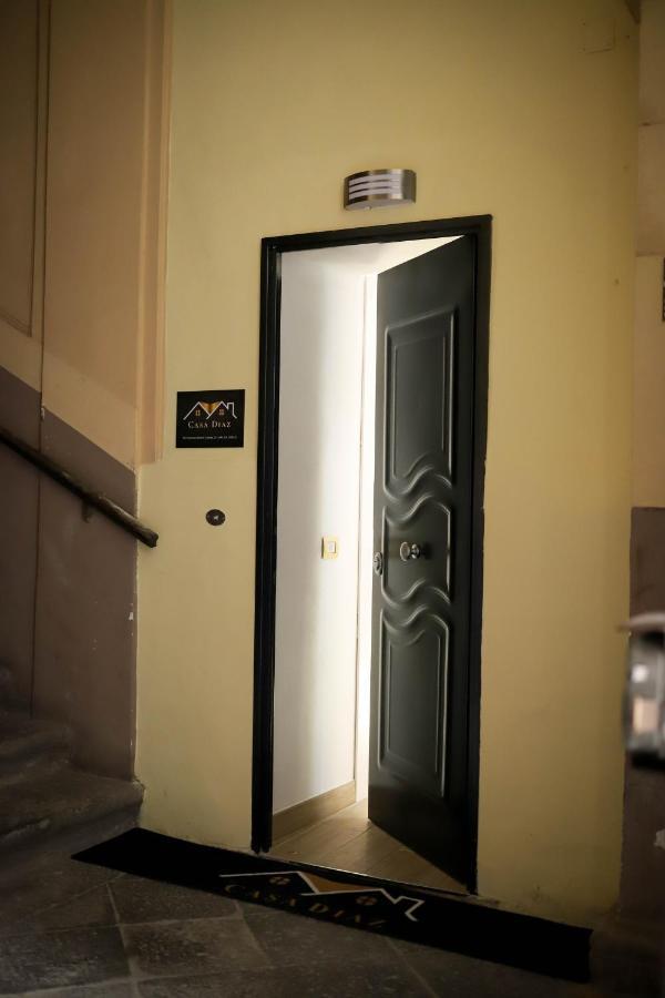 Casa Diaz Alojamento de Acomodação e Pequeno-almoço Nápoles